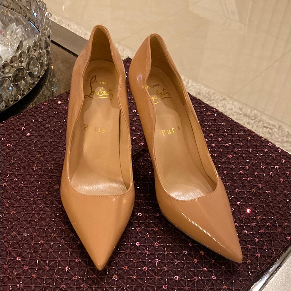 Christian Louboutin Tan Patent Leather Stiletto Heels size 38